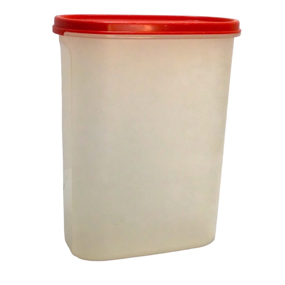 🌺 Tall Tupperwear Food Storage Container with Lid